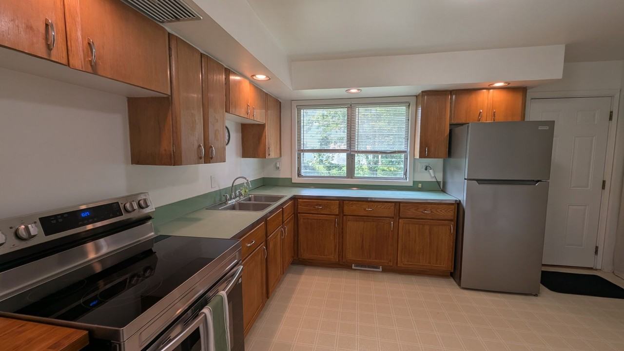 1703 1703 W Union St - 1703 W Union St. - Photo 7 of 22