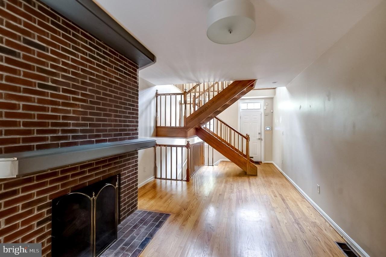 13 E Henrietta St - Photo 2 of 33