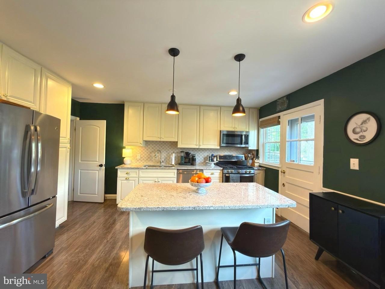 358 Old Trail Rd - Photo 6 of 23