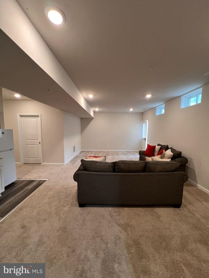 9867 Selkie Ln - Photo 7 of 30