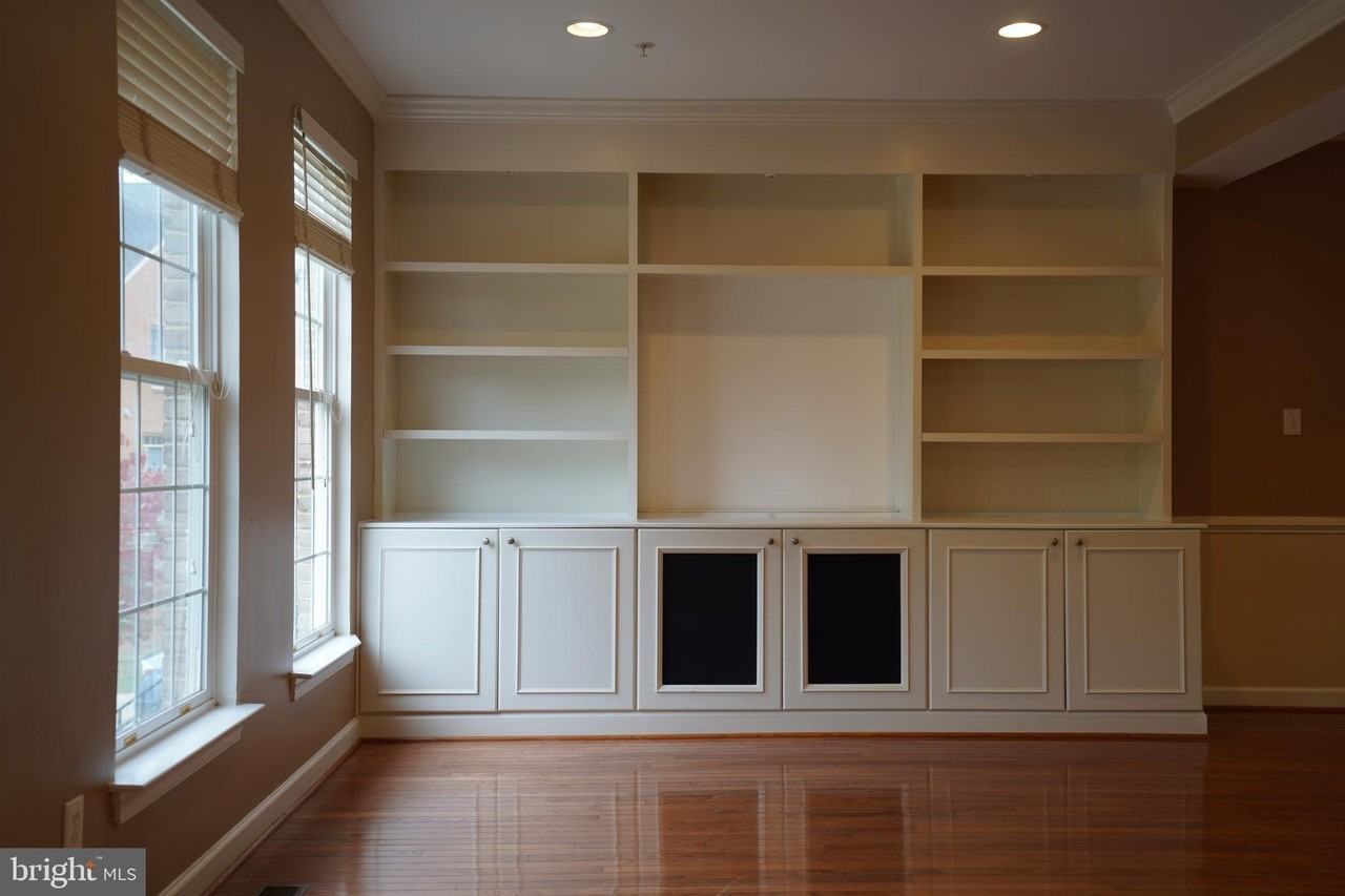 60 Calabash Ct - Photo 2 of 25