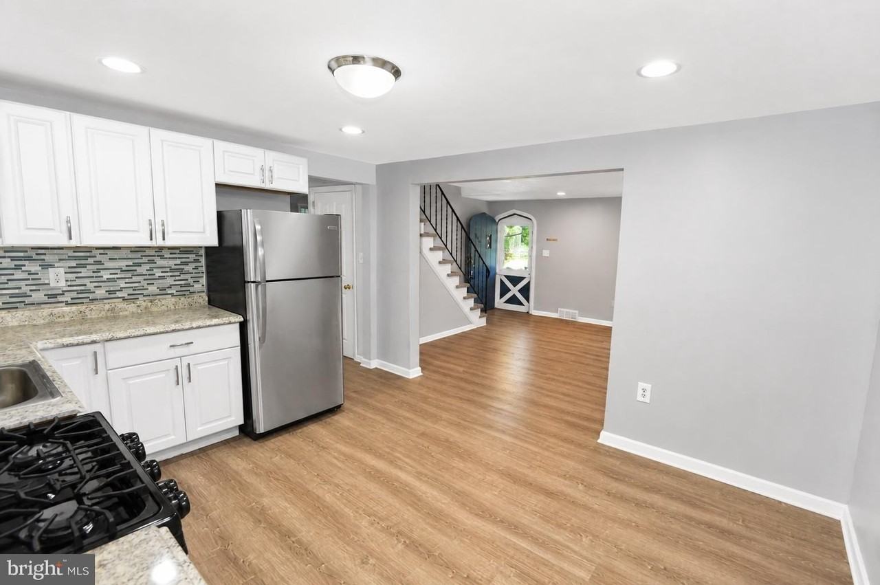 846 Oakland Ave - Photo 4 of 14