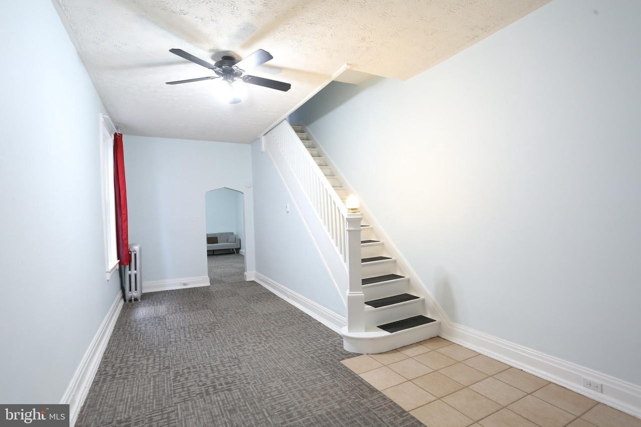314 S 16th St - Photo 4 of 21
