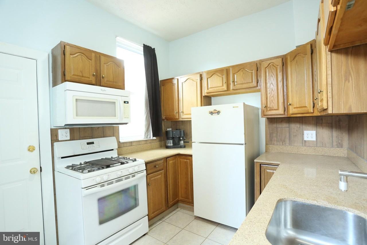 314 S 16th St - Photo 7 of 21