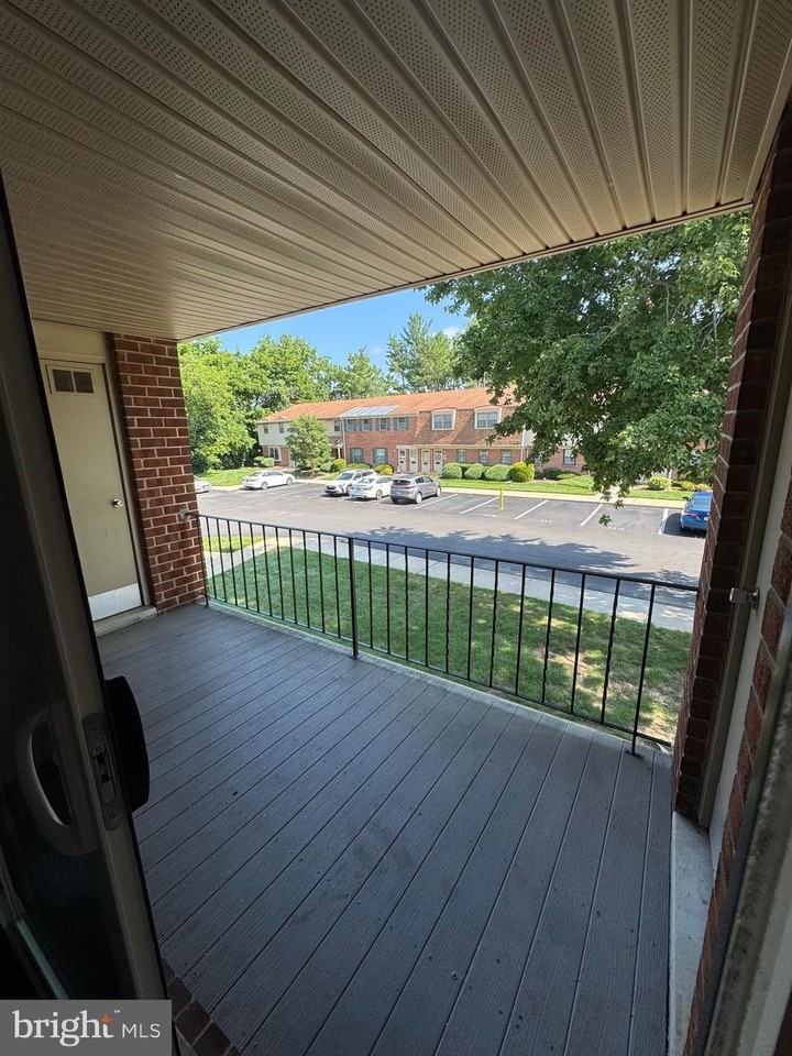 1155 York Rd #E2 - Photo 3 of 22