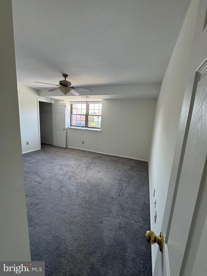 1155 York Rd #E2 - Photo 6 of 22