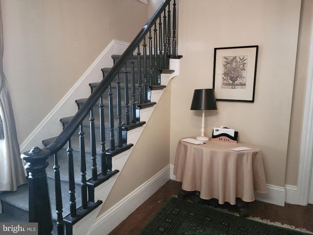 20 W College Ave #2 - Photo 3 of 15