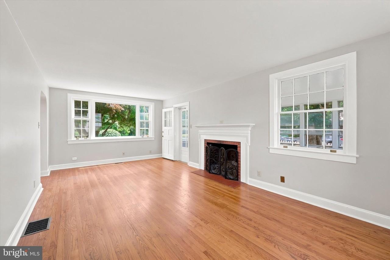 843 Taylor St - Photo 5 of 30