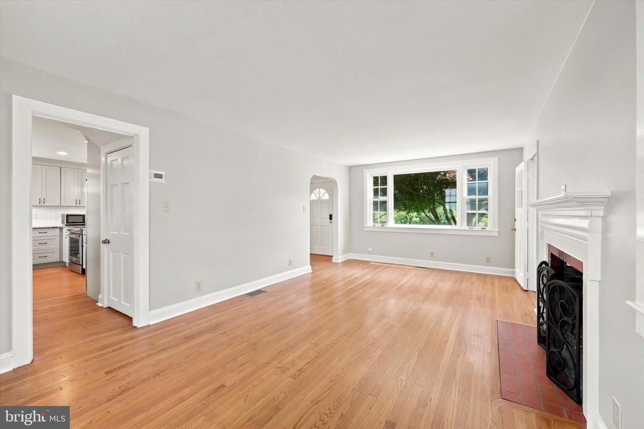 843 Taylor St - Photo 6 of 30