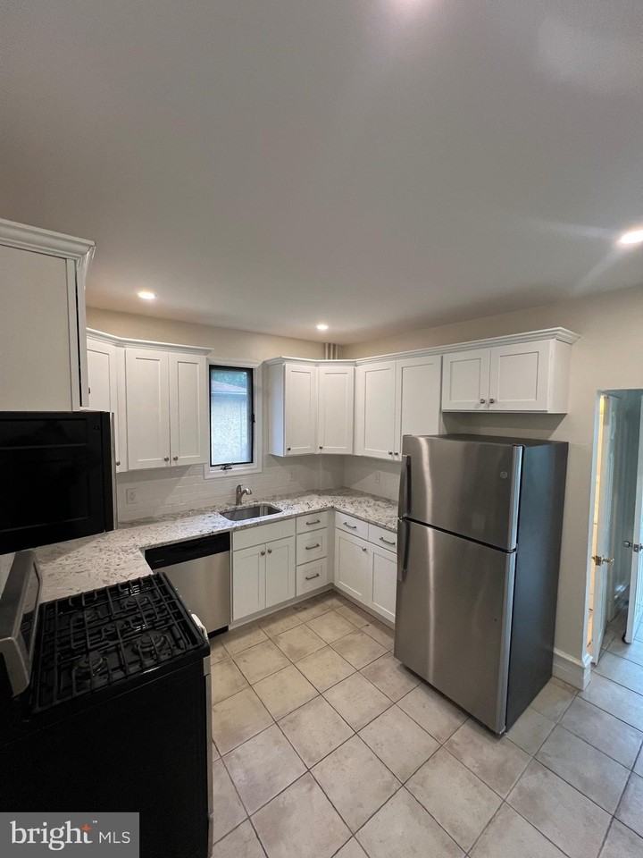 143 E Moreland Ave #A - Photo 4 of 21