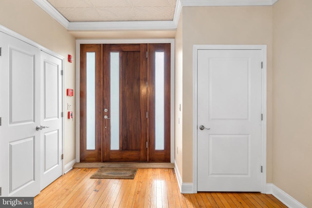 309 E Girard Ave - Photo 5 of 48