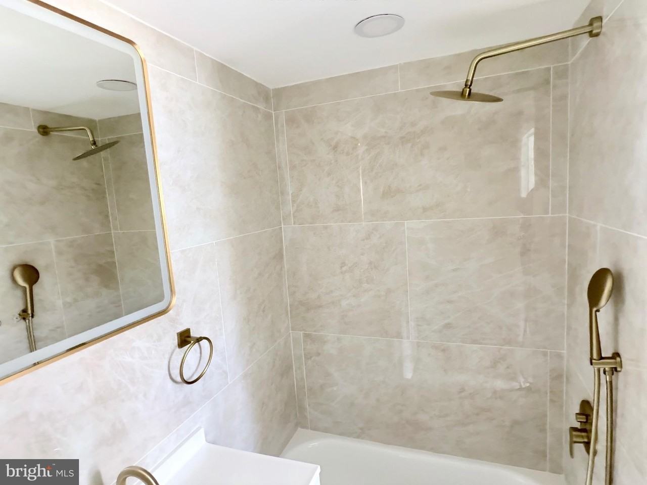 2900 Hale St #2 - Photo 6 of 10
