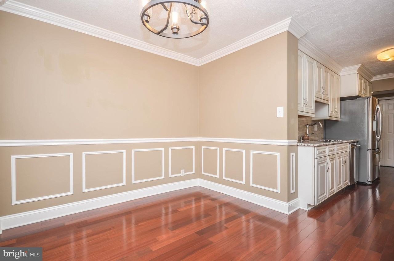 1401 N Rhodes St #205 - Photo 5 of 29