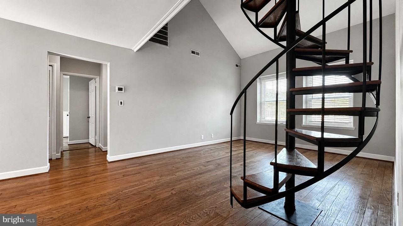 4814 30th St S #C2 - Photo 6 of 34