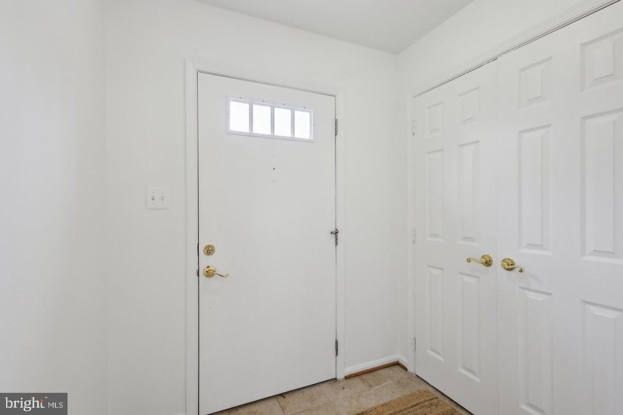 3940 Bradwater St - Photo 4 of 40