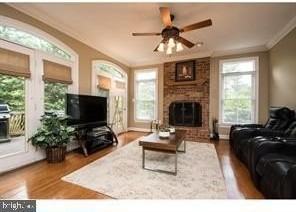 444 Winchester St - Photo 6 of 14