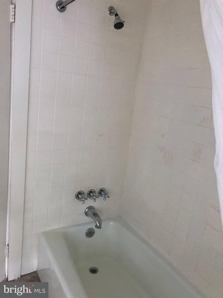 185 Main St - Photo 6 of 35