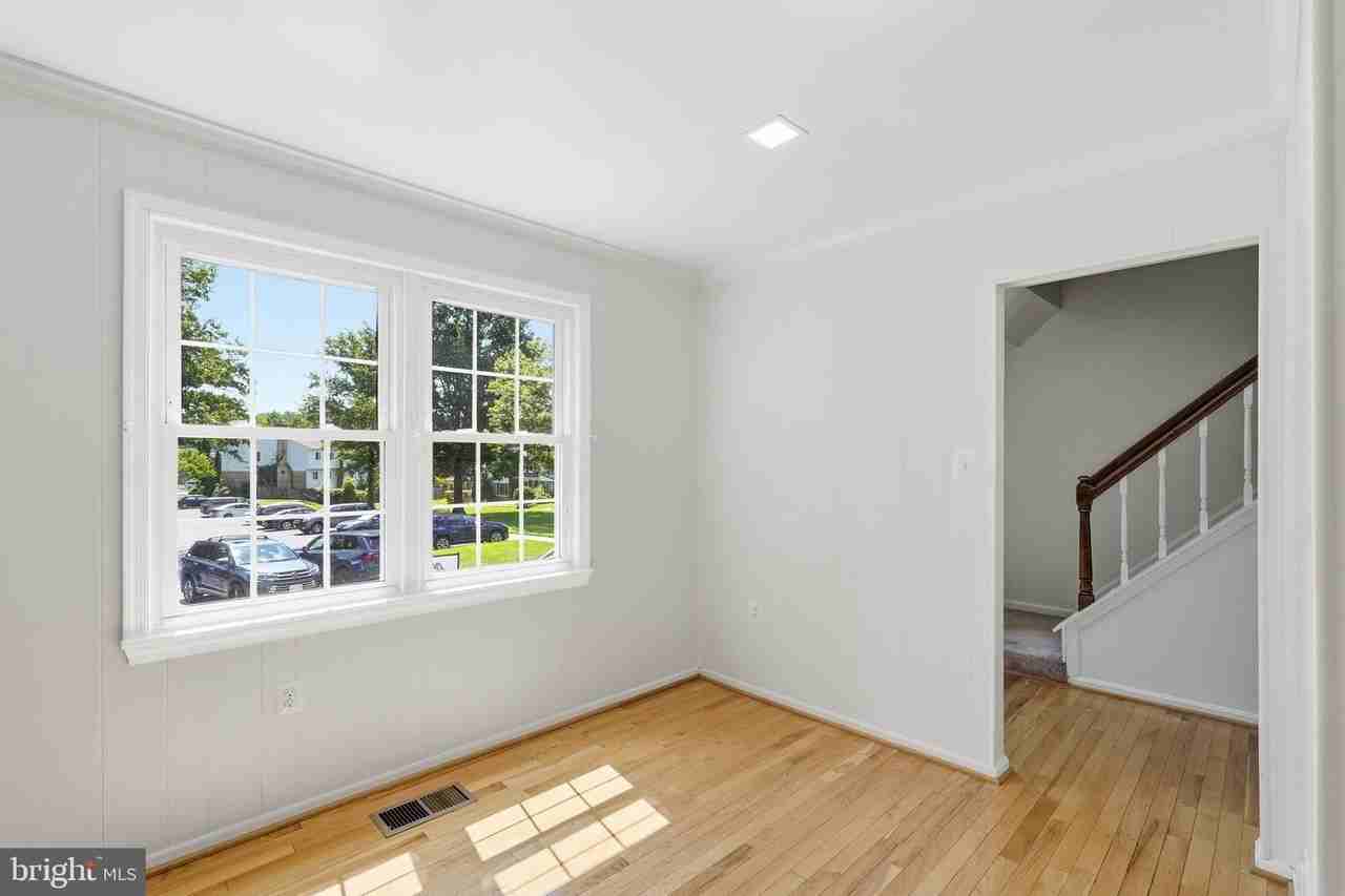 6002 Mardale Ln - Photo 3 of 26
