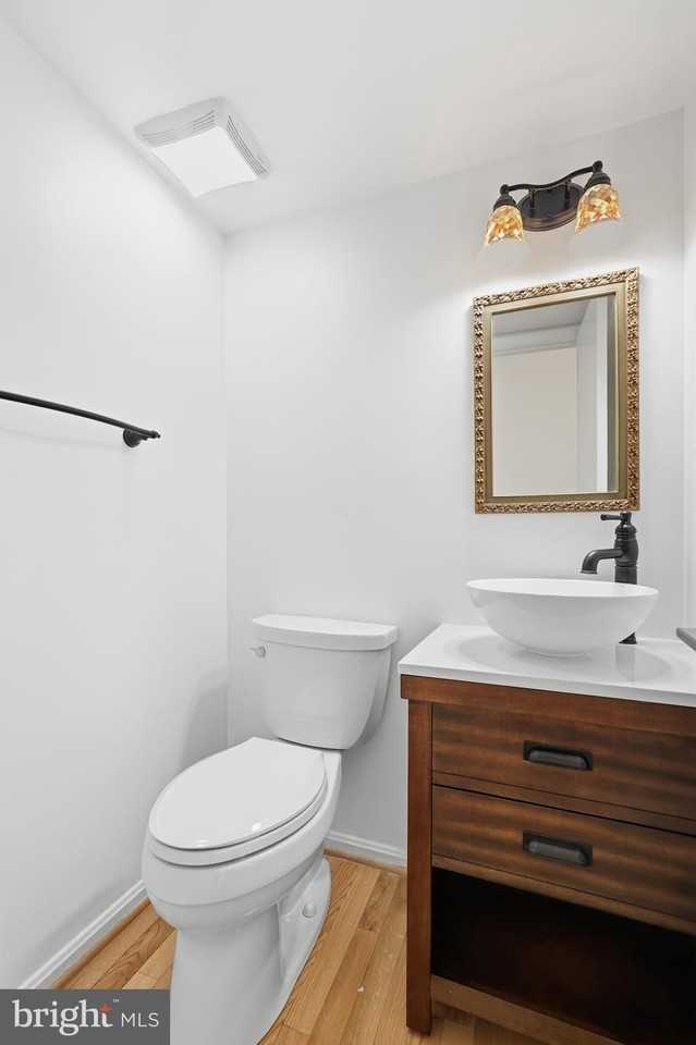 6002 Mardale Ln - Photo 7 of 26