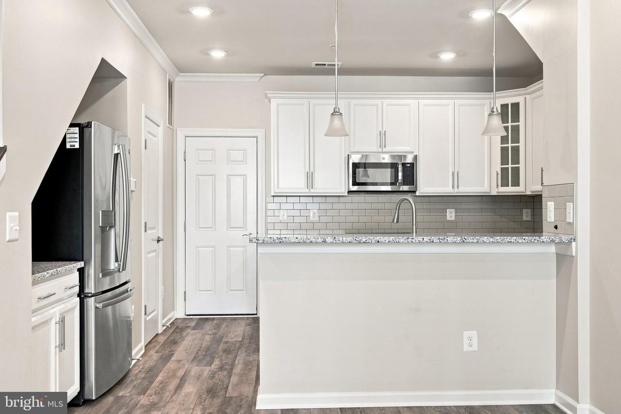 20704 Wood Quay Dr - Photo 4 of 26