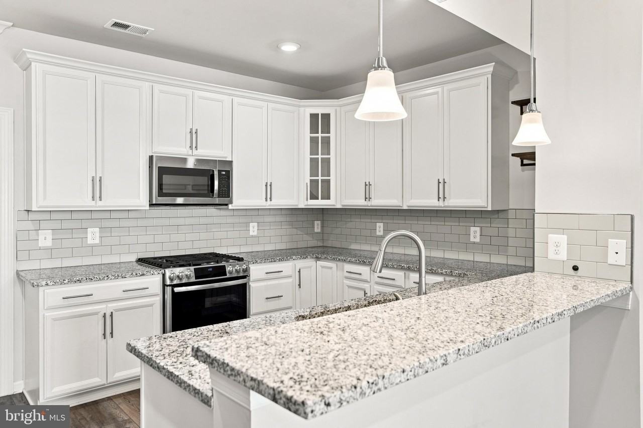20704 Wood Quay Dr - Photo 7 of 26