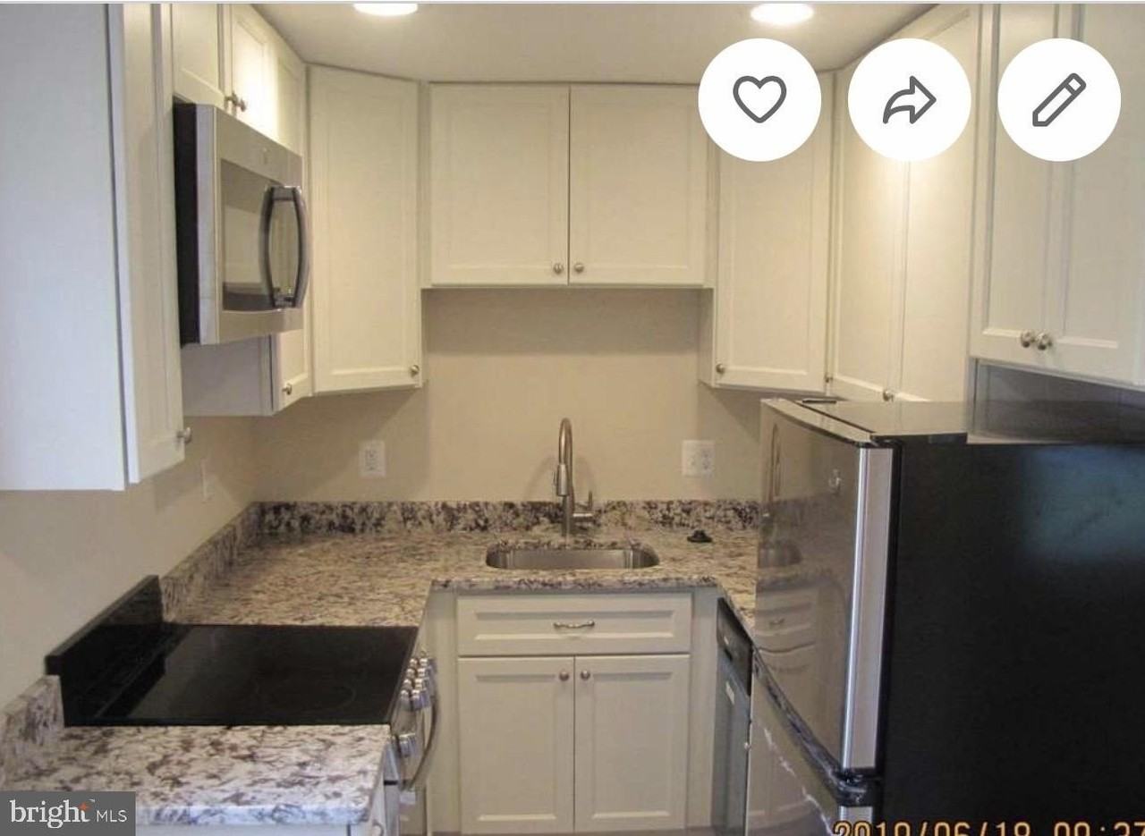 9812 Main St - Photo 3 of 7