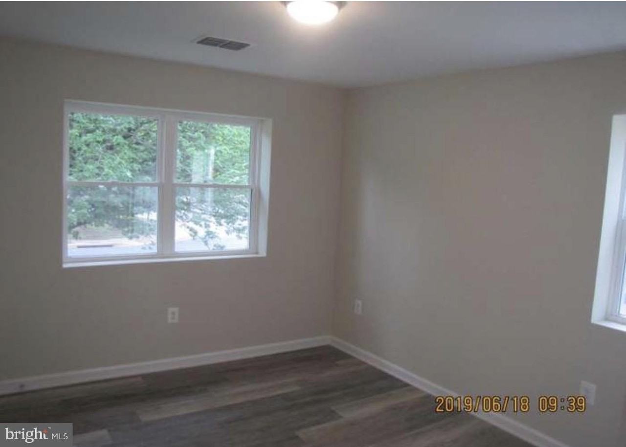 9812 Main St - Photo 4 of 7