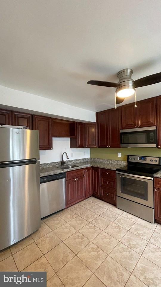 14646 Ponderosa Ct - Photo 3 of 10
