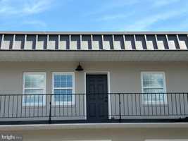featured image of 517 Amherst St