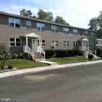 featured image of 1704 Roberts St #6