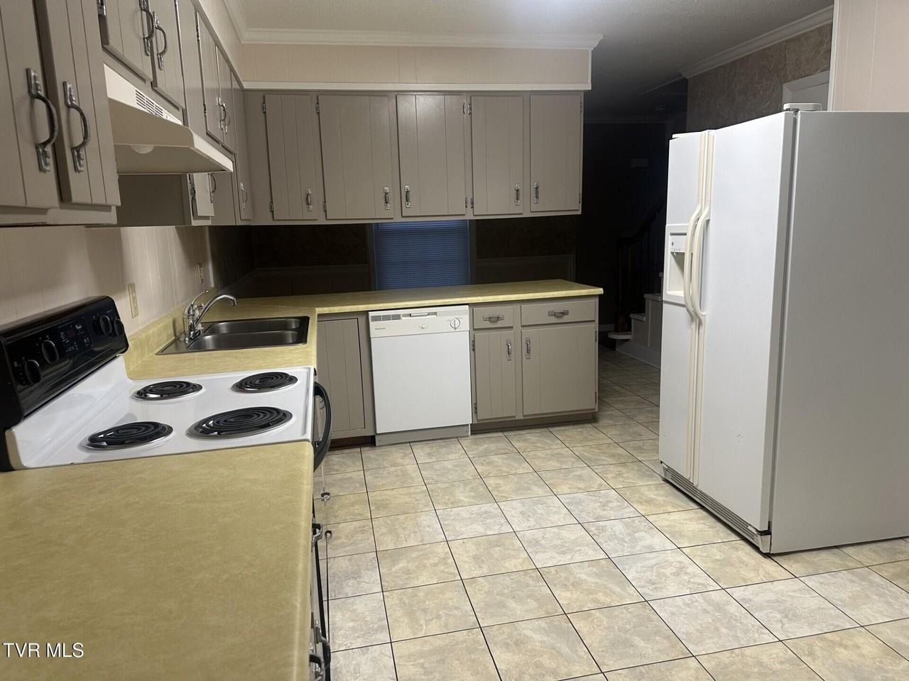 103 Skyview Dr - Photo 5 of 16
