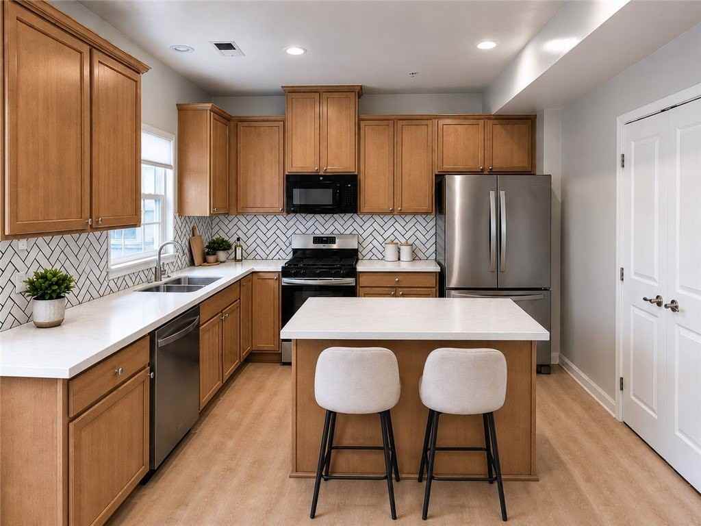 1502 Pointe View Dr - Photo 5 of 50