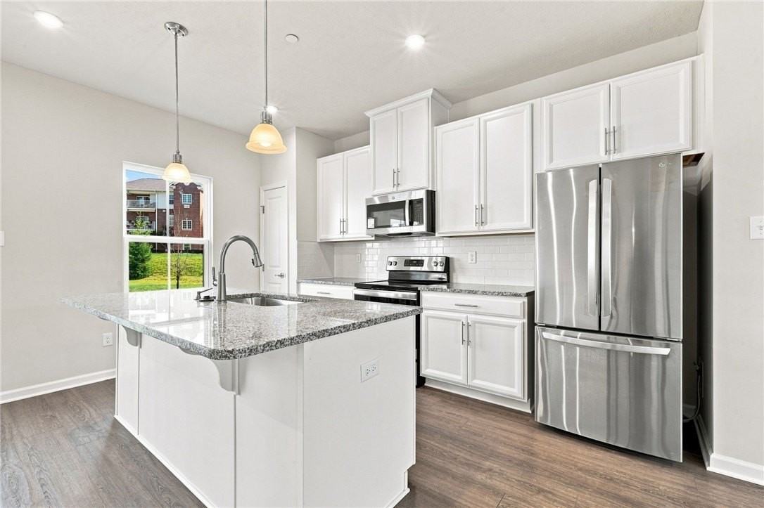 233 Chesna Dr - Photo 6 of 25