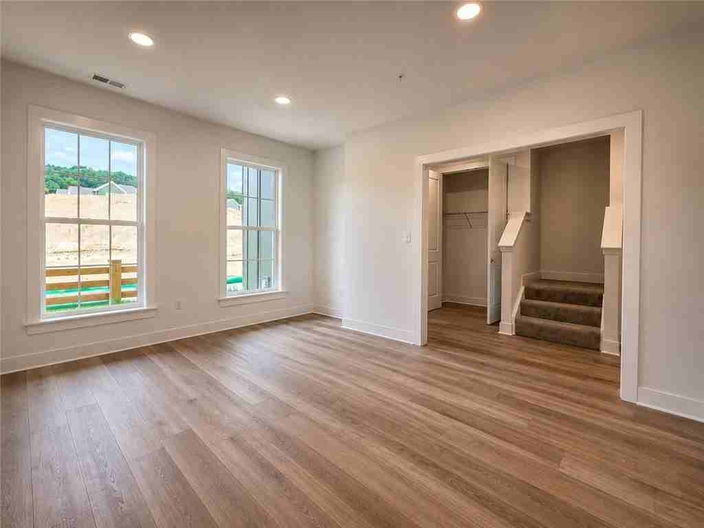 307 Palisade Way - Photo 7 of 49