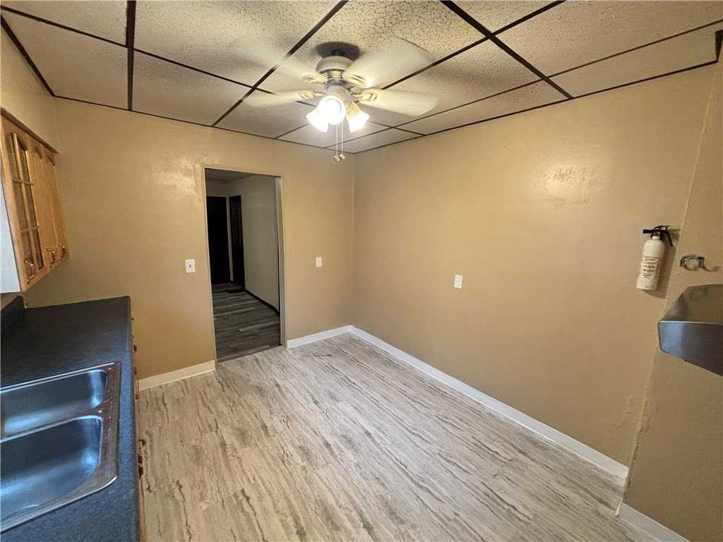 603 E 18th Ave - Photo 7 of 21