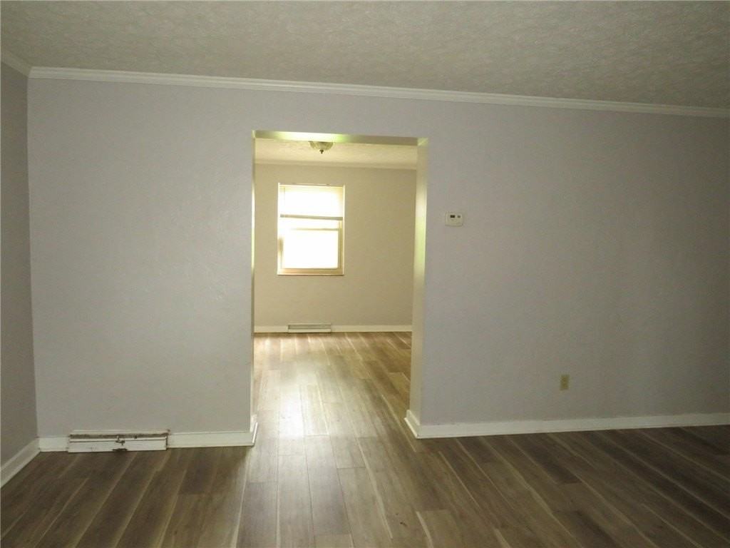 225 Jonquil Pl - Photo 4 of 24
