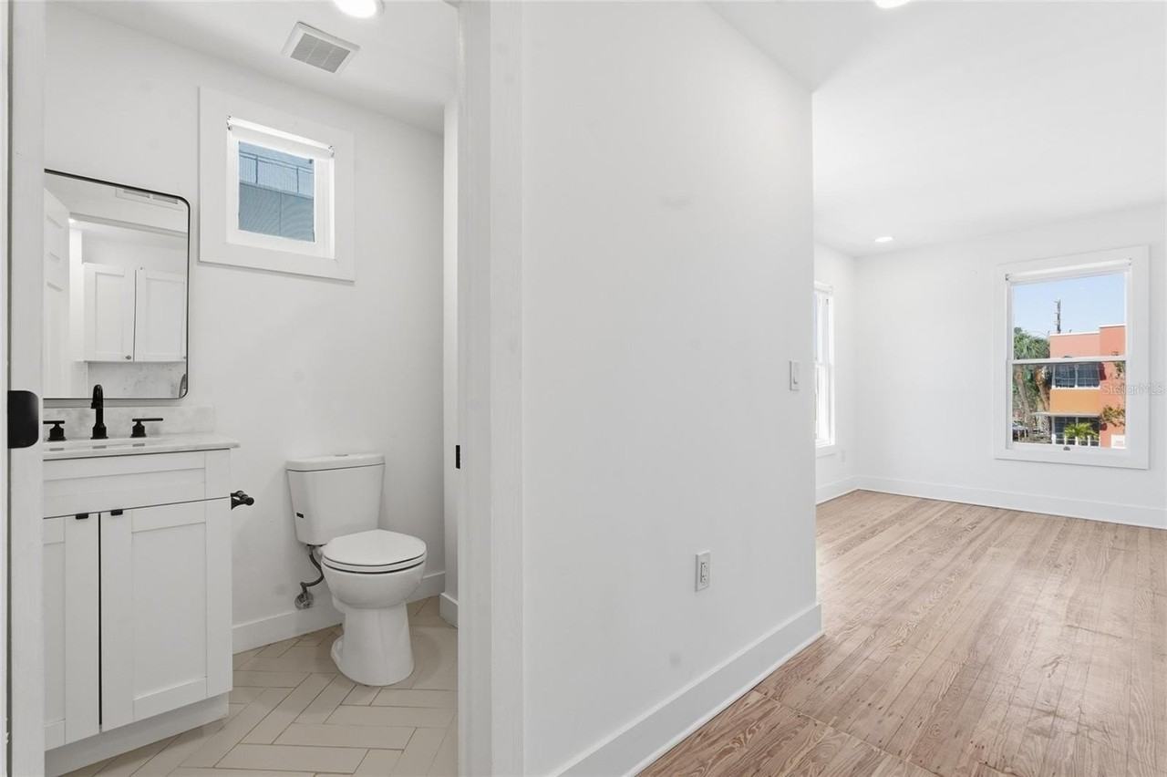 326 6th Ave N #204 - Photo 6 of 13