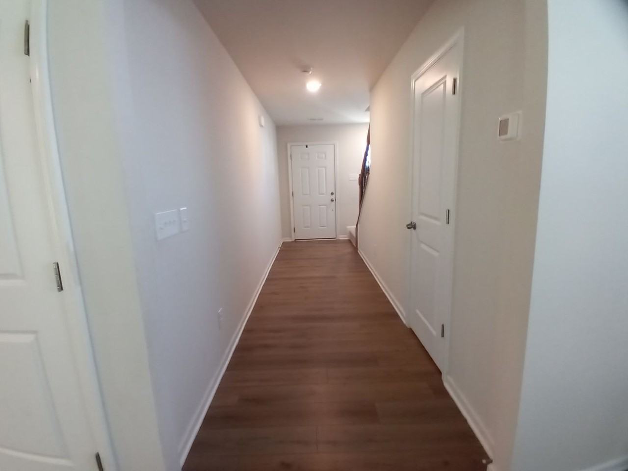 70 Parkwood Ct - Photo 4 of 31