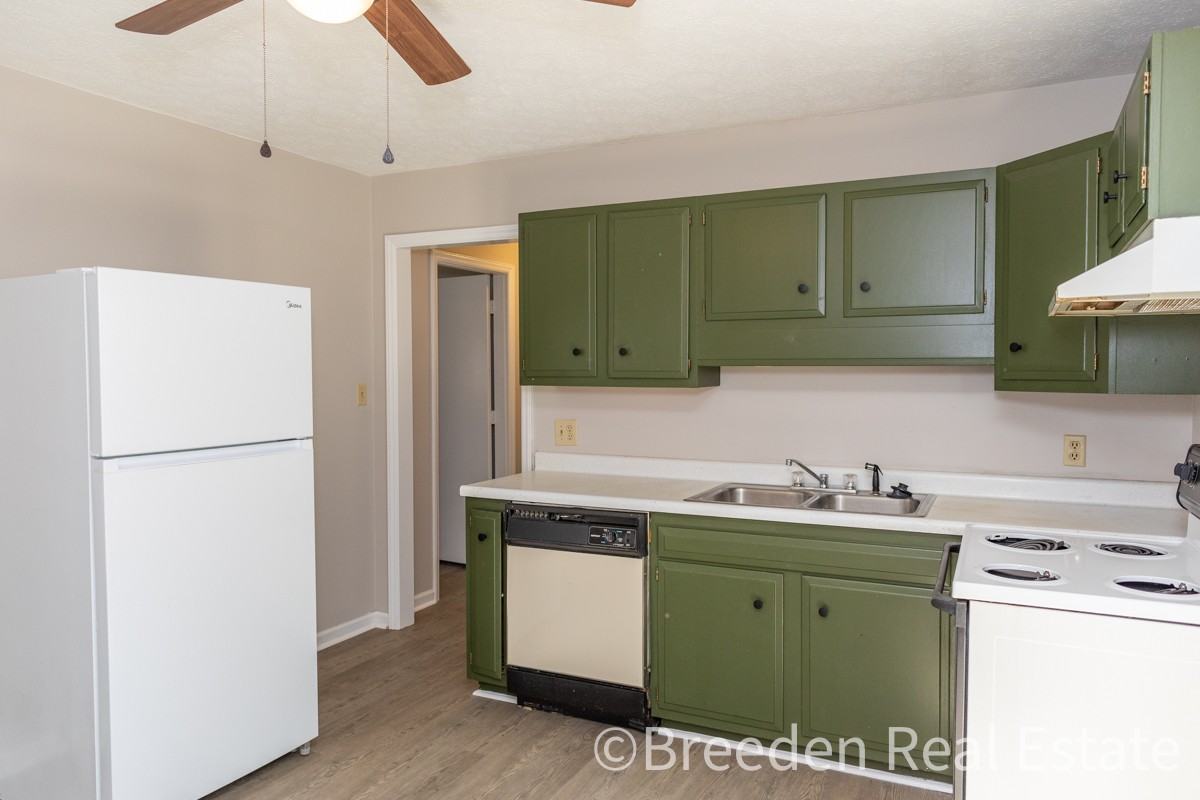 215 N Anderson St #215E - Photo 2 of 18