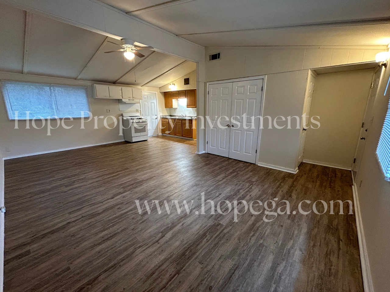 73 Spence Ave - Photo 2 of 13