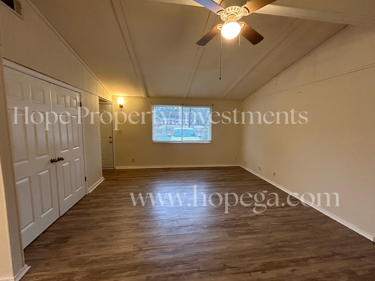 73 Spence Ave - Photo 3 of 13