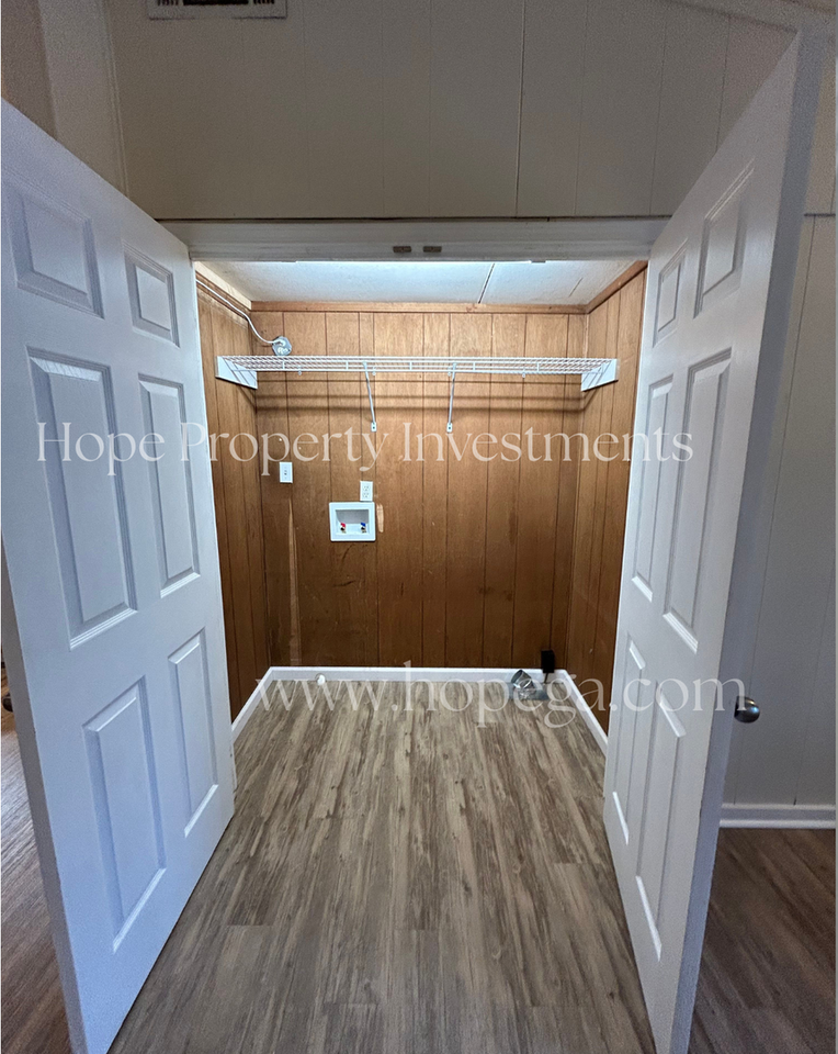 73 Spence Ave - Photo 4 of 13