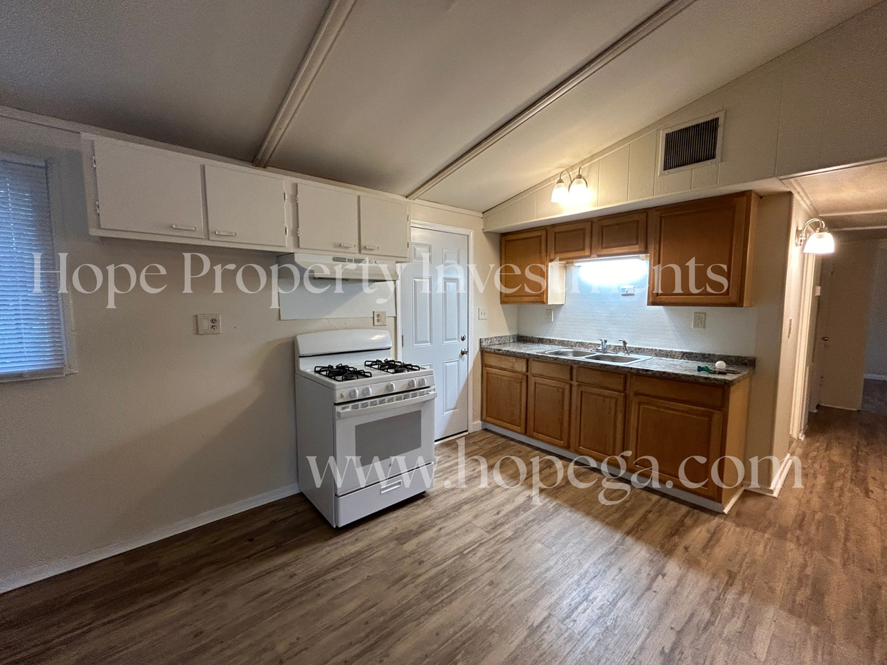 73 Spence Ave - Photo 5 of 13