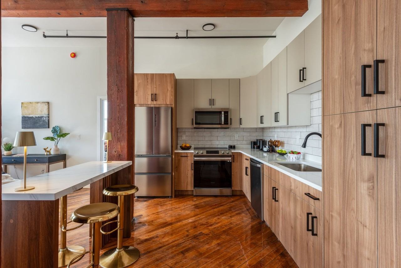 157 Centre Street - Photo 7 of 27