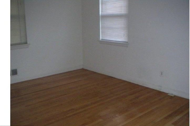 9515 Hale St - Photo 4 of 41