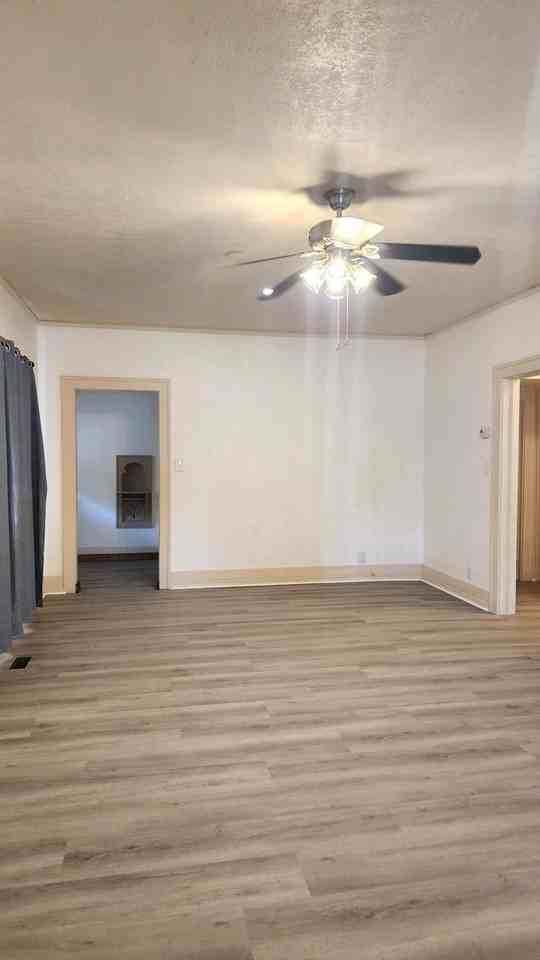 2237 Nw 12th St - Photo 6 of 21