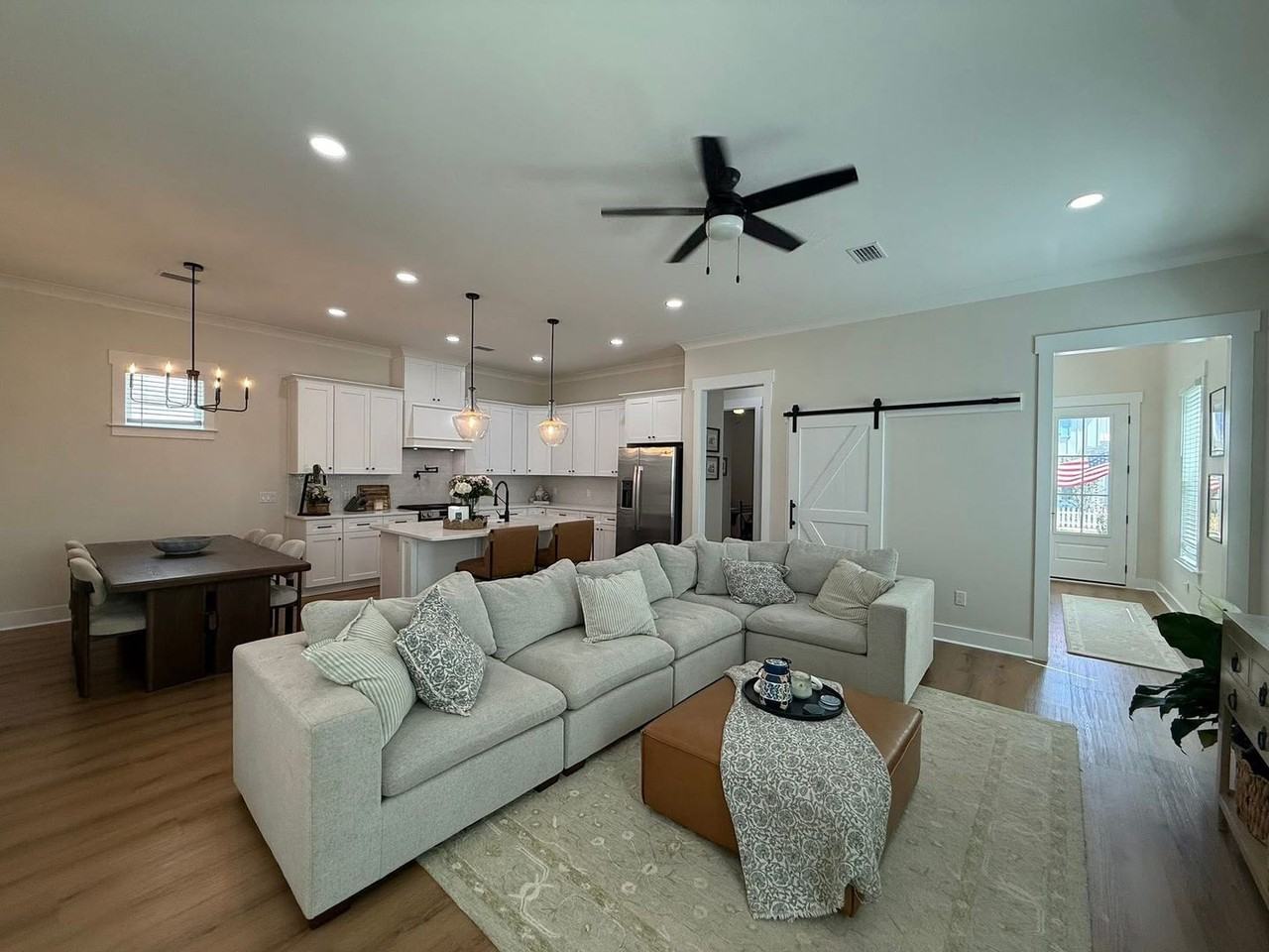 306 Gazelle Ct - Photo 2 of 19
