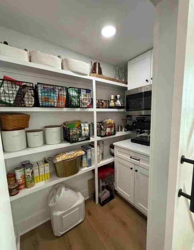 306 Gazelle Ct - Photo 5 of 19