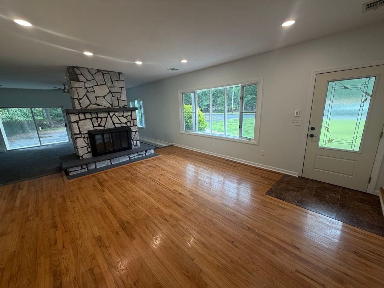 2021 Paterson Ave - Photo 6 of 17