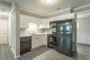 2 Bedroom, 1 Bath unit! - Photo 1 of 1